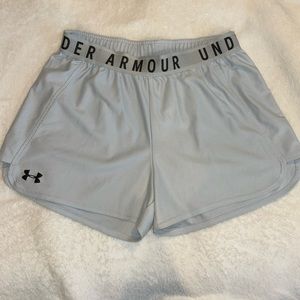 Women’s Under Armour Shorts White Medium